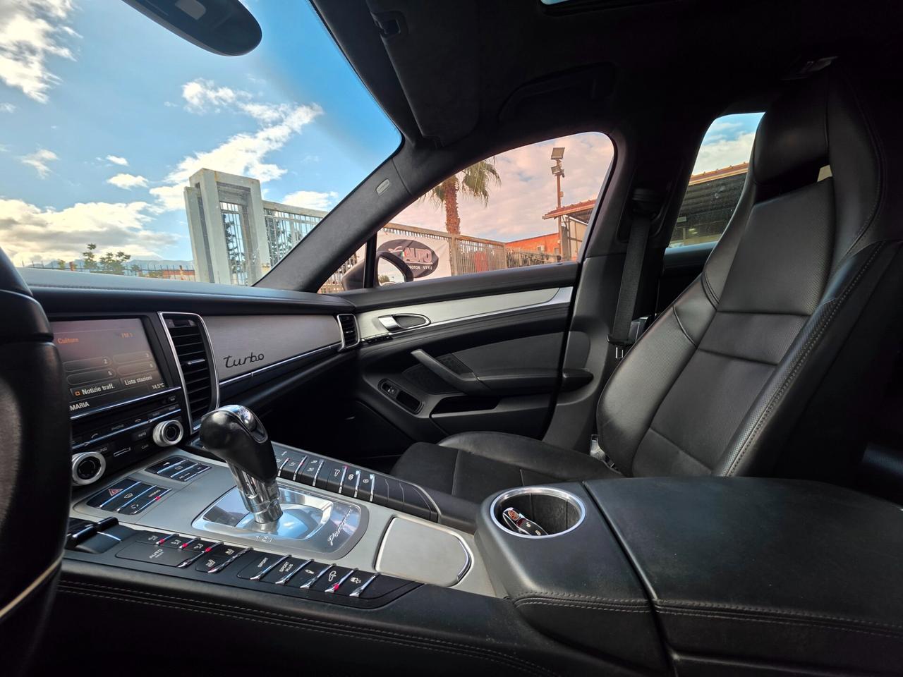 Porsche Panamera 4.8 Turbo