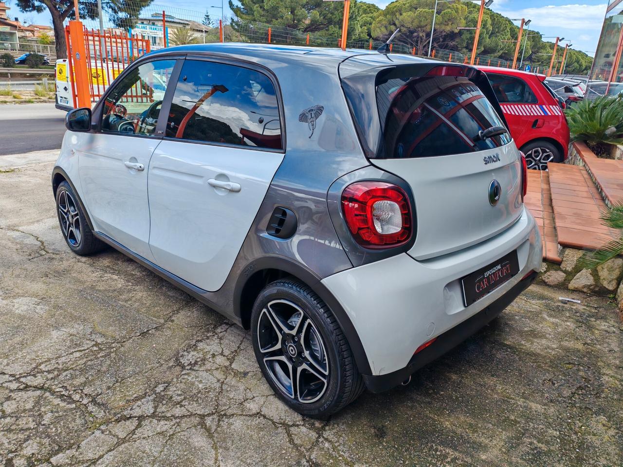 Smart Forfour 1,0 benzina 12/2016 Cv70 Prime