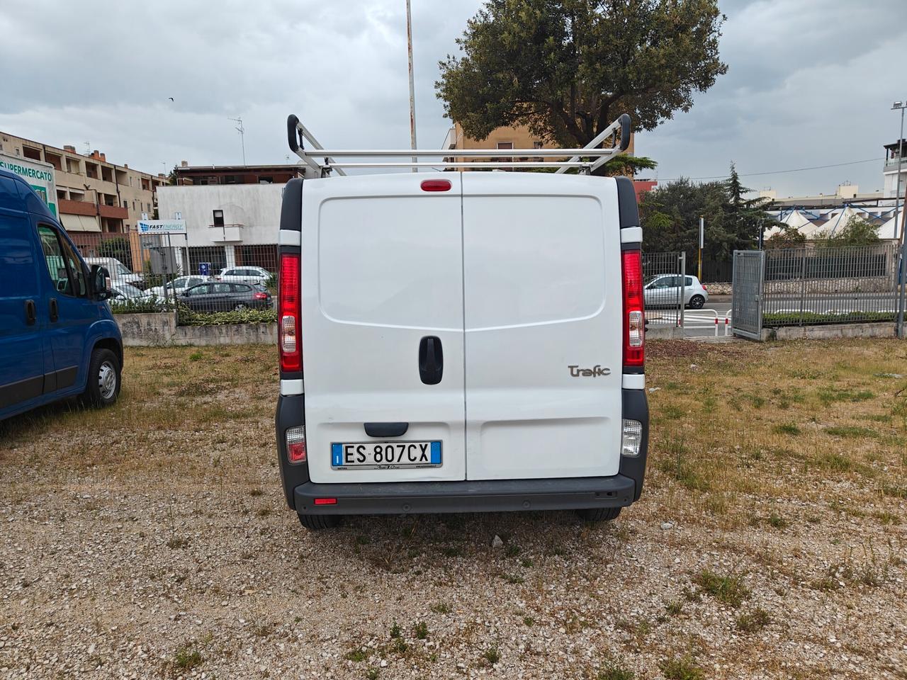 RENAULT TRAFIC 2.0 DIESEL