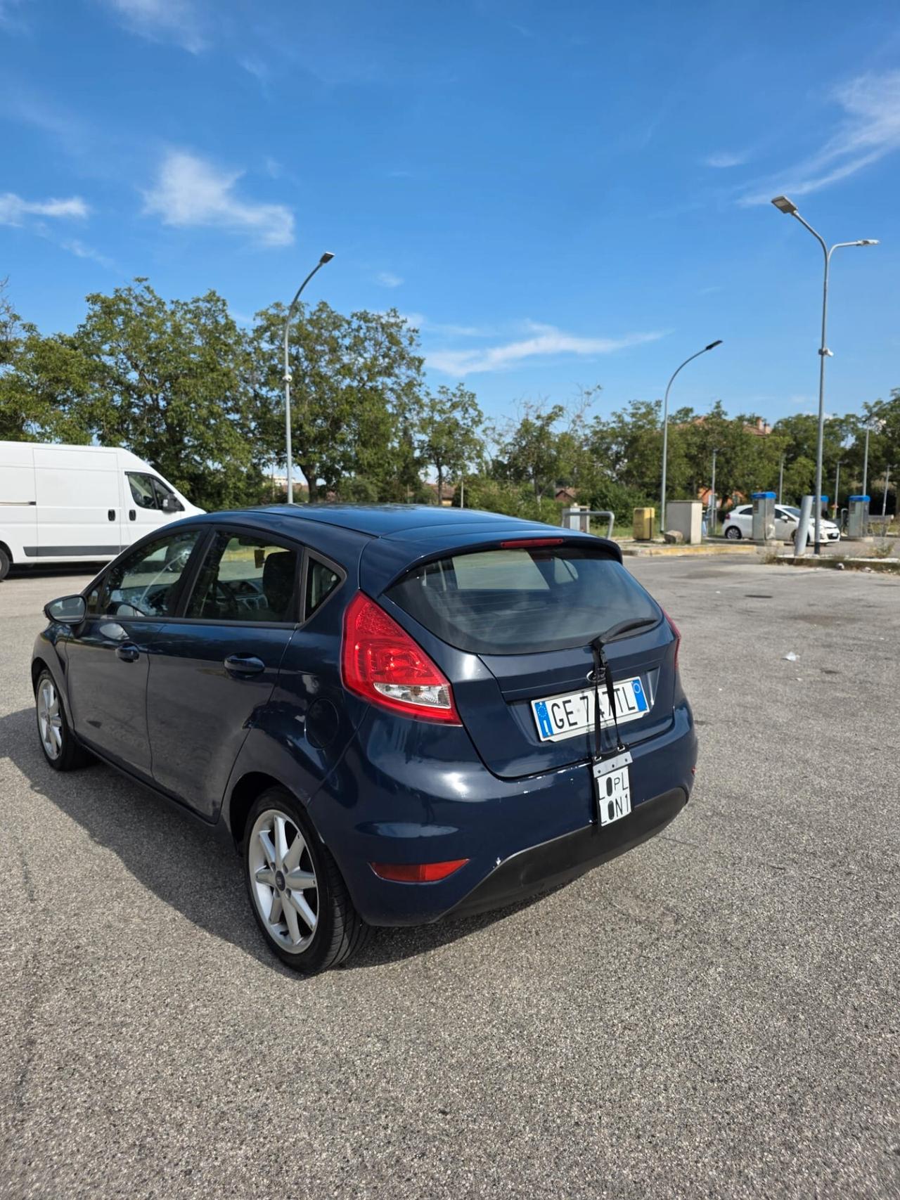 Ford Fiesta 1.4 5 porte Bz.- GPL Titanium