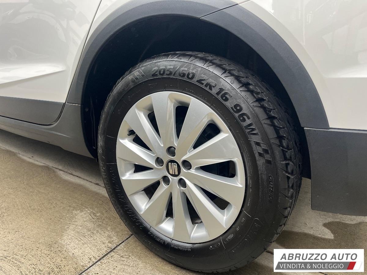 SEAT Arona 1.0 TGI 3 Disponibili