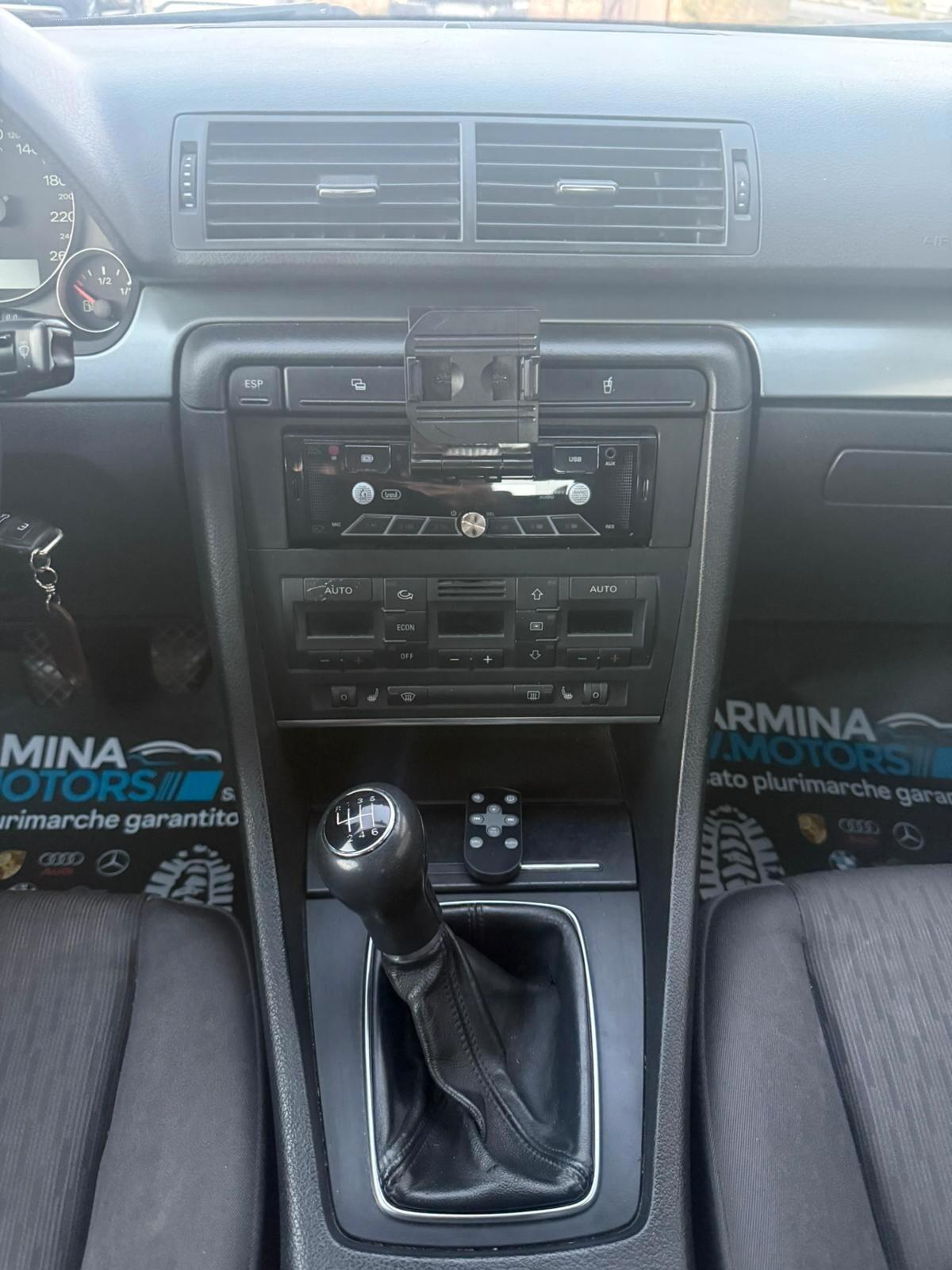 Audi A4 BERLINA MANUALE