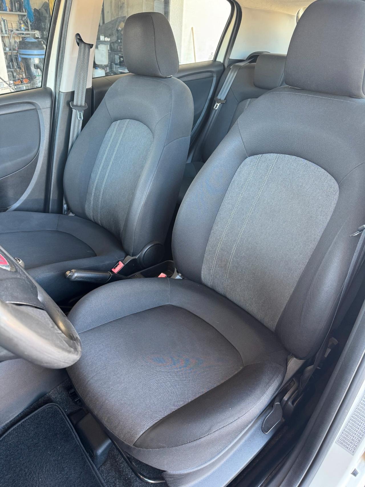 Fiat Punto 1.3 MJT II 75 CV 5 porte Lounge