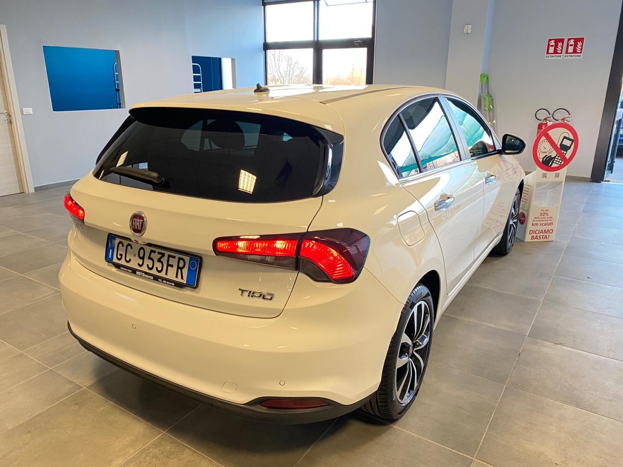 Fiat Tipo Berlina 1.6 120 DCT Navi Led NEOPATENTATI