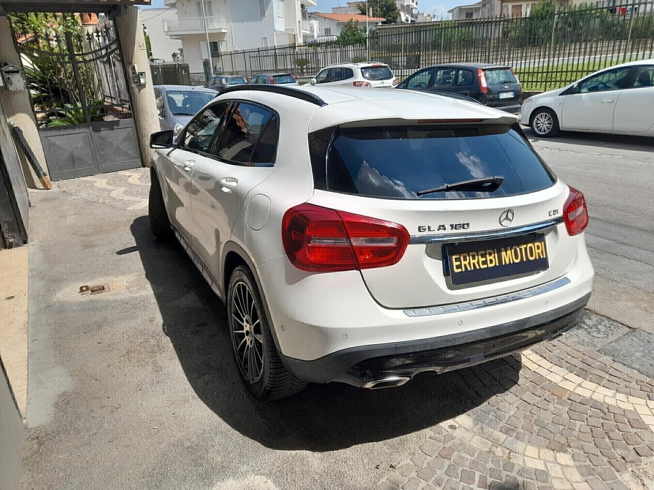 Mercedes-benz GLA 180 d Automatic Premium