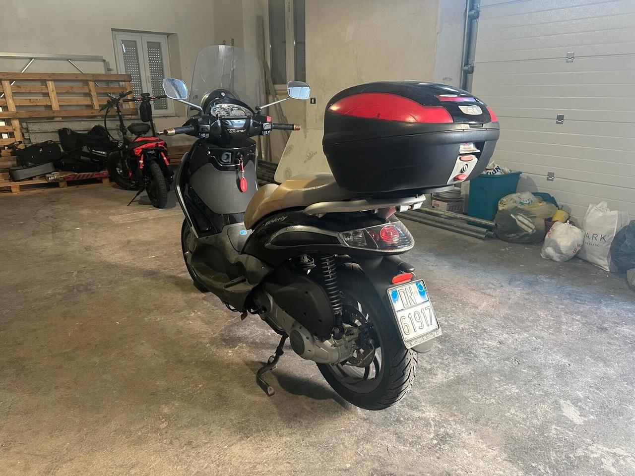 Piaggio Beverly 300