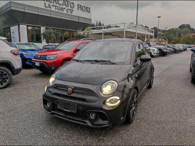 Abarth 695 - 695 1.4 t-jet 180cv auto