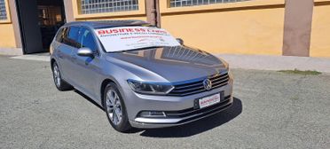 Volkswagen Passat 2.0 TDI DSG Highline BlueMotion Technology-KIT DISTRIBUZIONE GIA' ESSEGUITO!