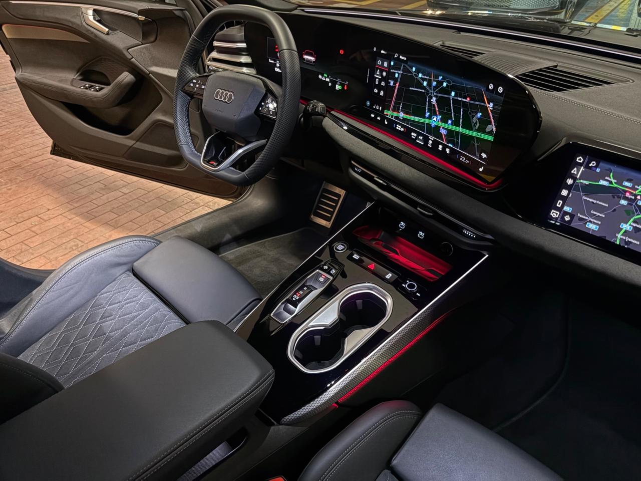 Audi A6 Avant 55 2.0 TFSI e quattro ultra S tronic line edition