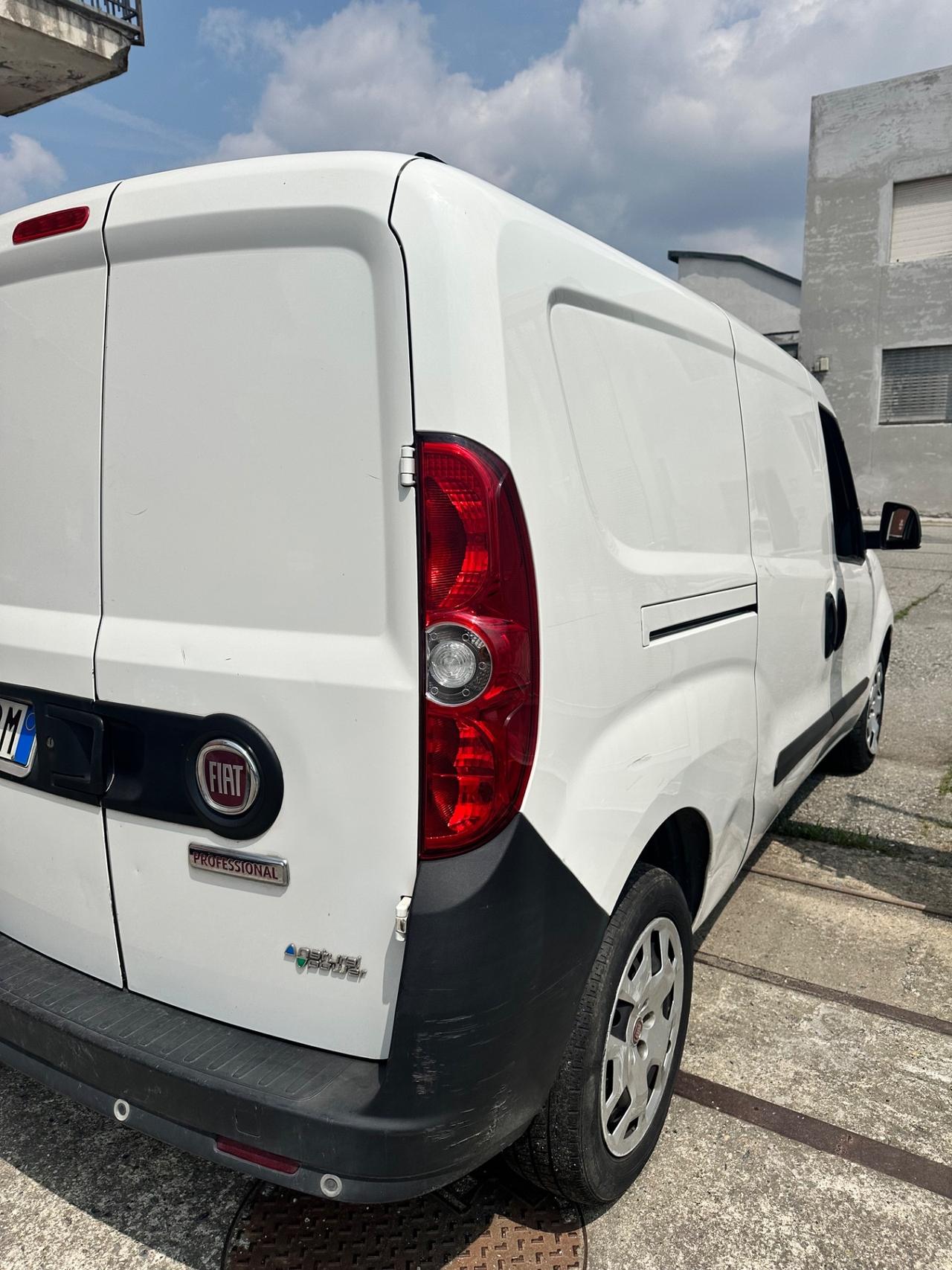 Fiat Doblo Doblò 1.4 Natural Power PL-TN Cargo Maxi Lounge