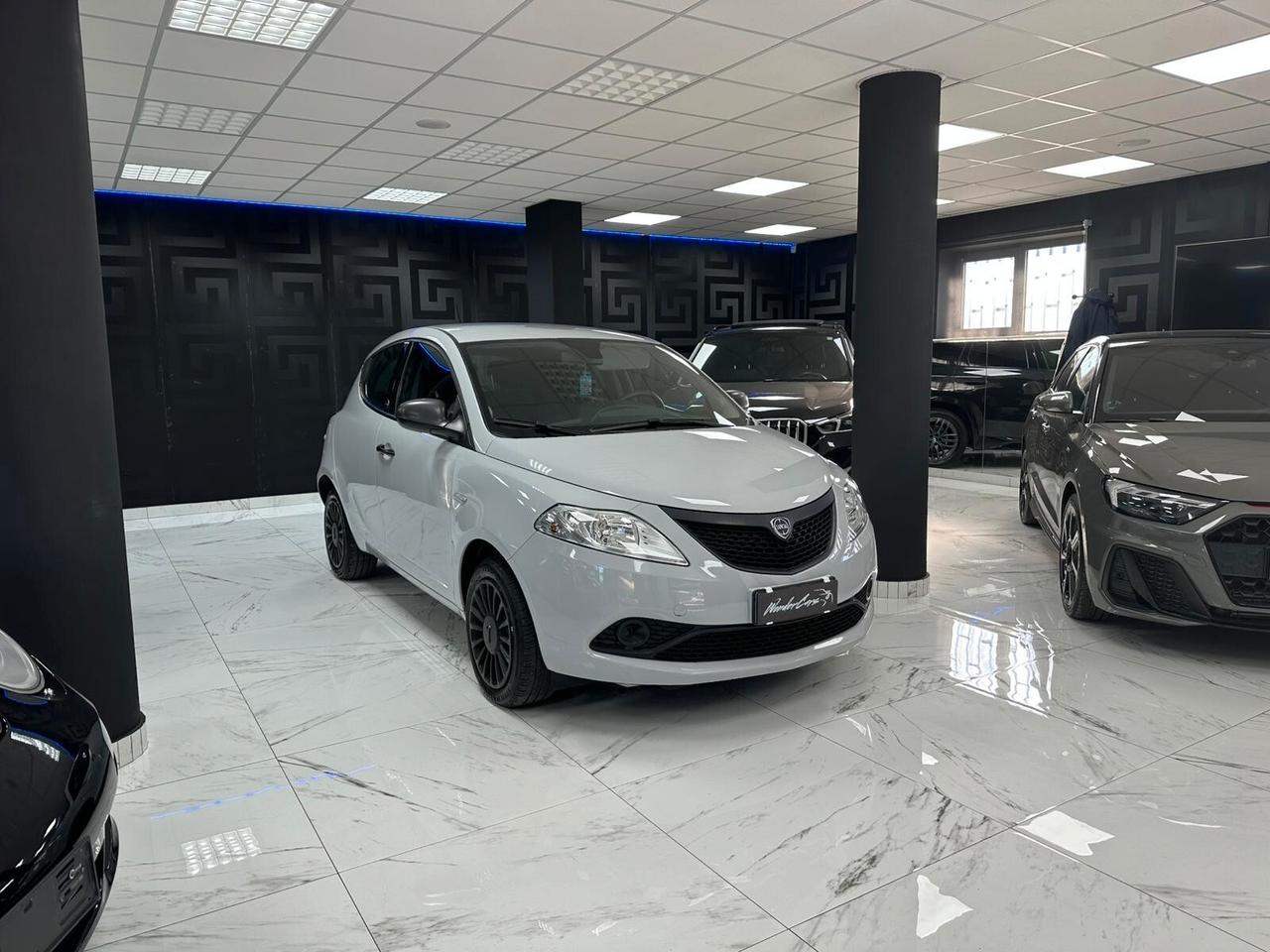 Lancia Ypsilon FireFly S&S Hybrid Ecochic Gold 2021 1.0 Ibrido/Benzina