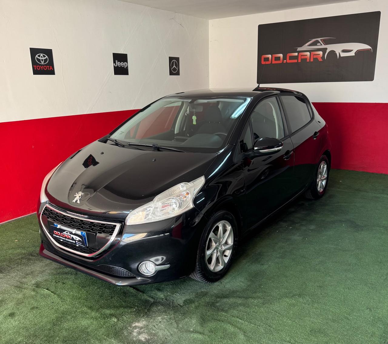 Peugeot 208 1.4 HDi 68 CV 5 porte Access