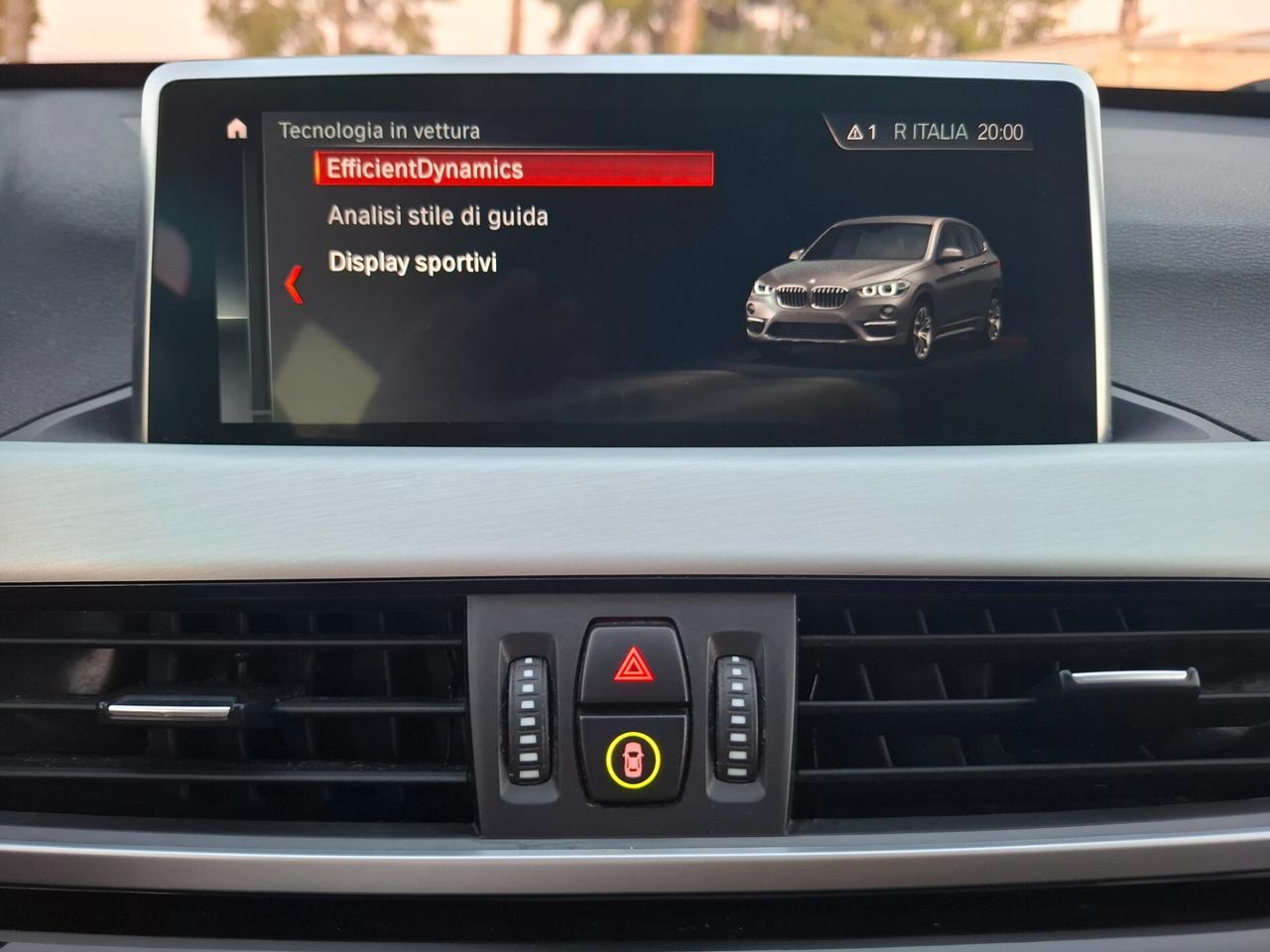 Bmw X1-20d- xLine TETTO*PELLE*LED