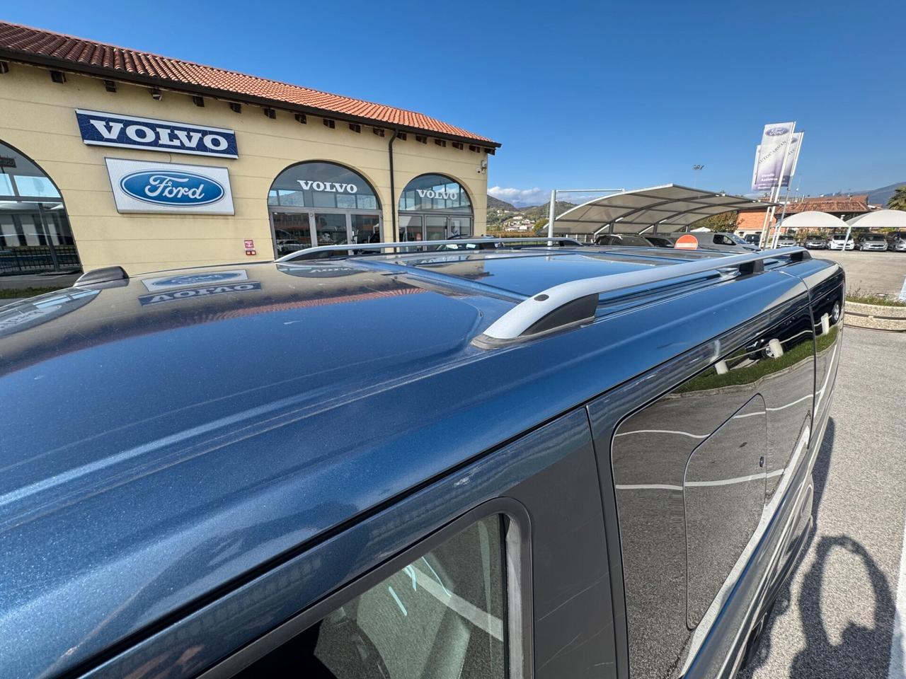 Ford Tourneo Custom Active 2.0 Diesel-Hybrid 185CV 8 posti