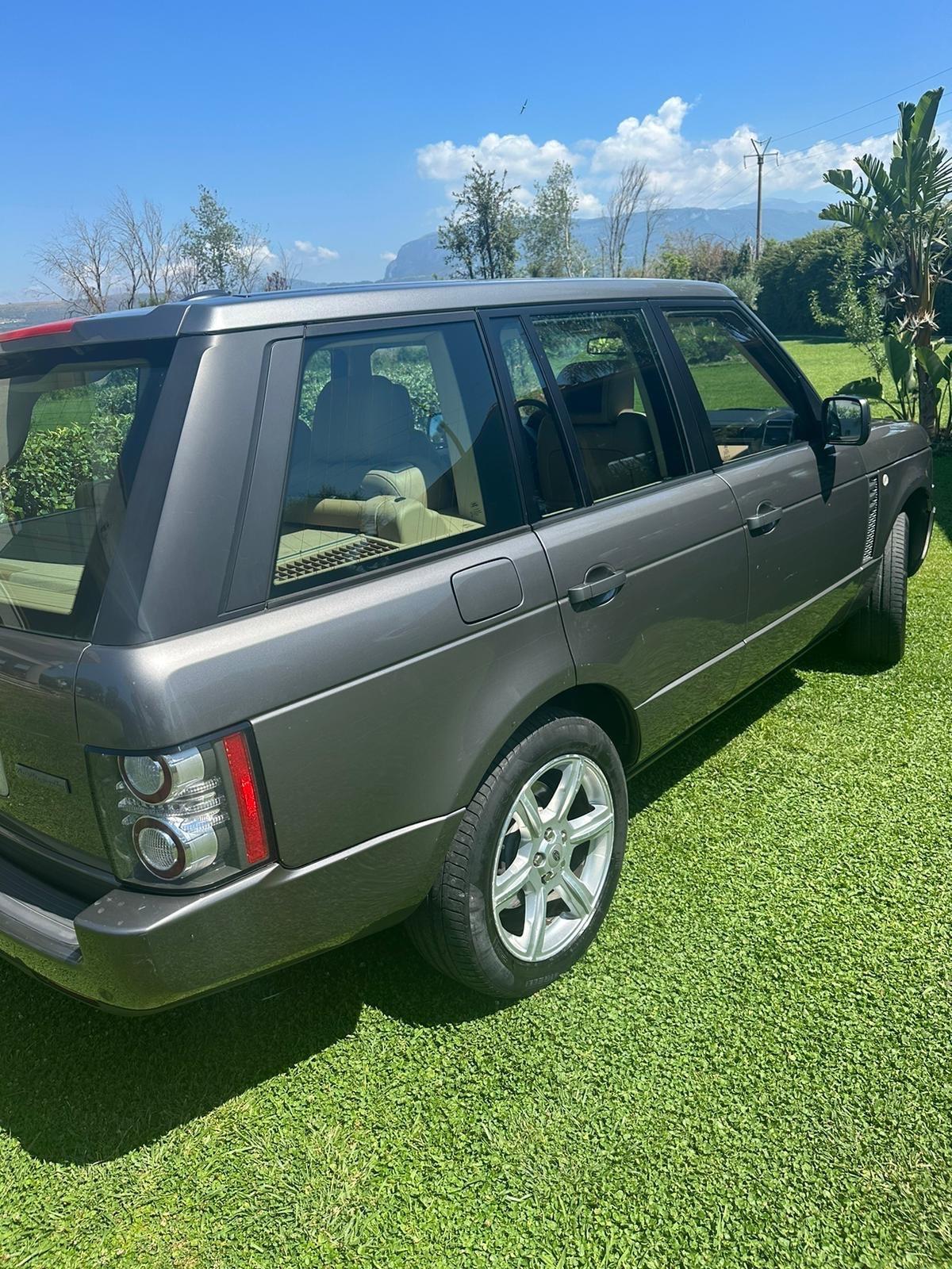 Land Rover Range Rover Range Rover 4.4 TDV8 Autobiography