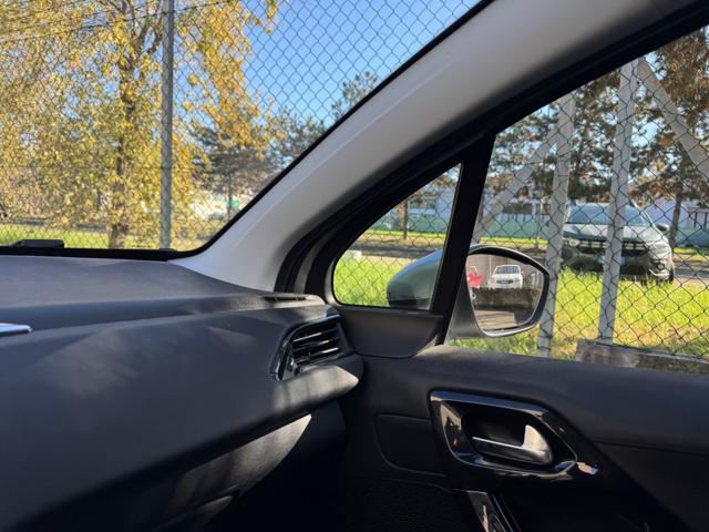 PEUGEOT 208 PureTech 82 5p. GPL Allure