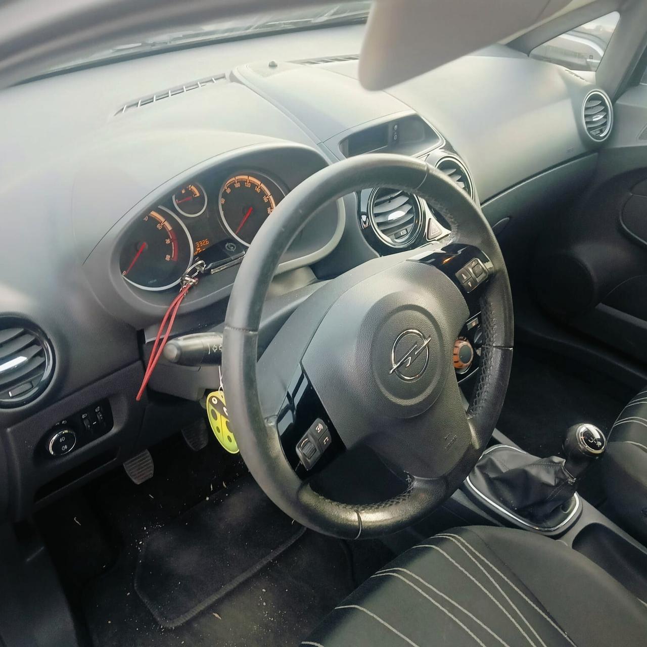 Opel Corsa 1.2 80CV 5 porte GPL-TECH Edition