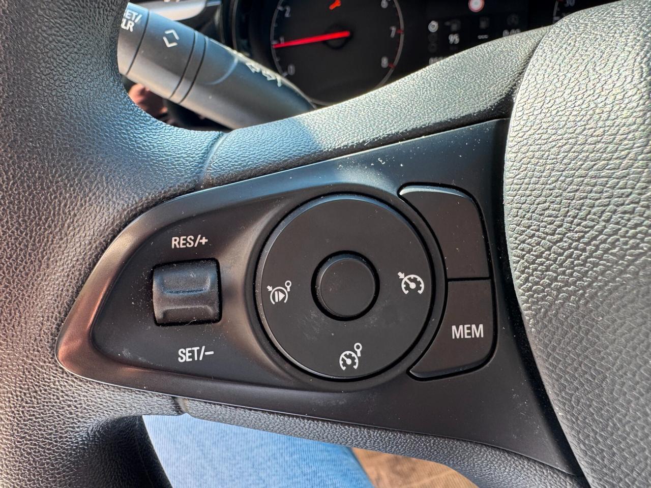 Opel Corsa 1.5 D 100 CV Edition