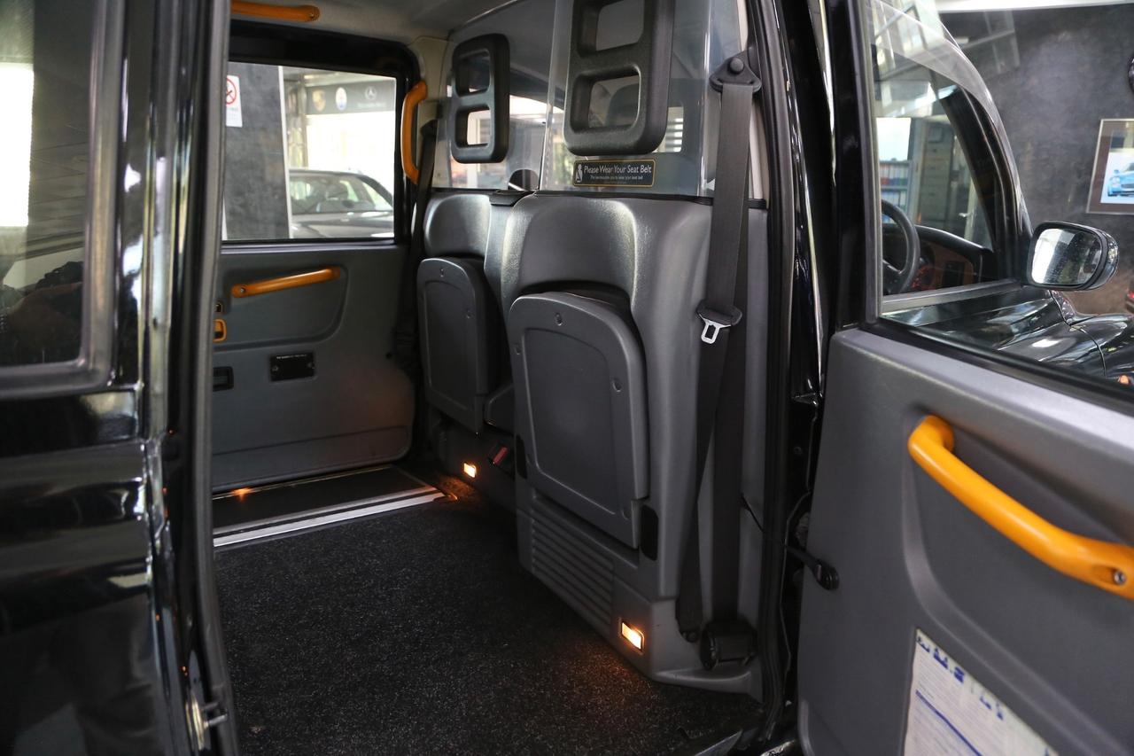 Austin LTI TX4 auto London Taxi International