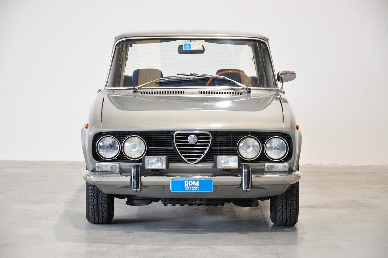 Alfa Romeo 2000 berlina targhe nere ASI CRS