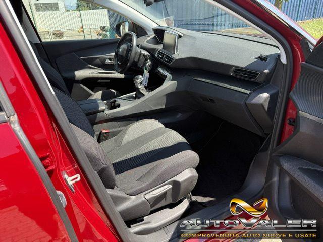 PEUGEOT 3008 PureTech Turbo 130 S&S Allure,Navi