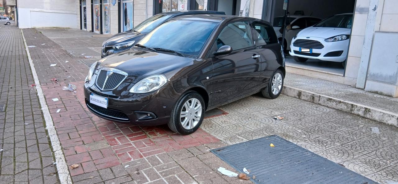 LANCIA YPSILON 1.2 PARI AL NUOVO