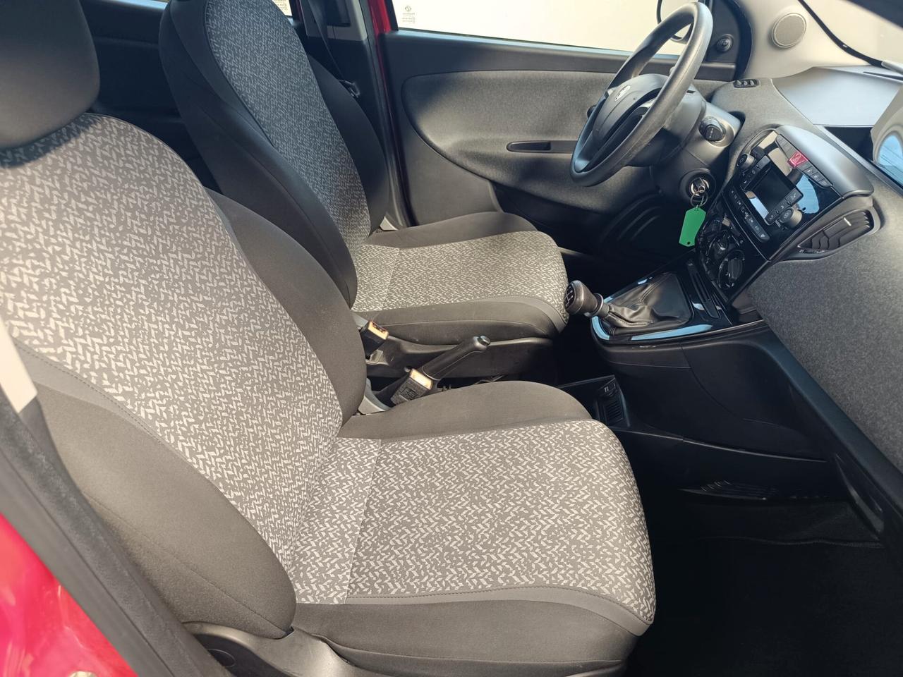 Lancia Ypsilon 1.2 69 CV 5 porte GPL Ecochic Gold