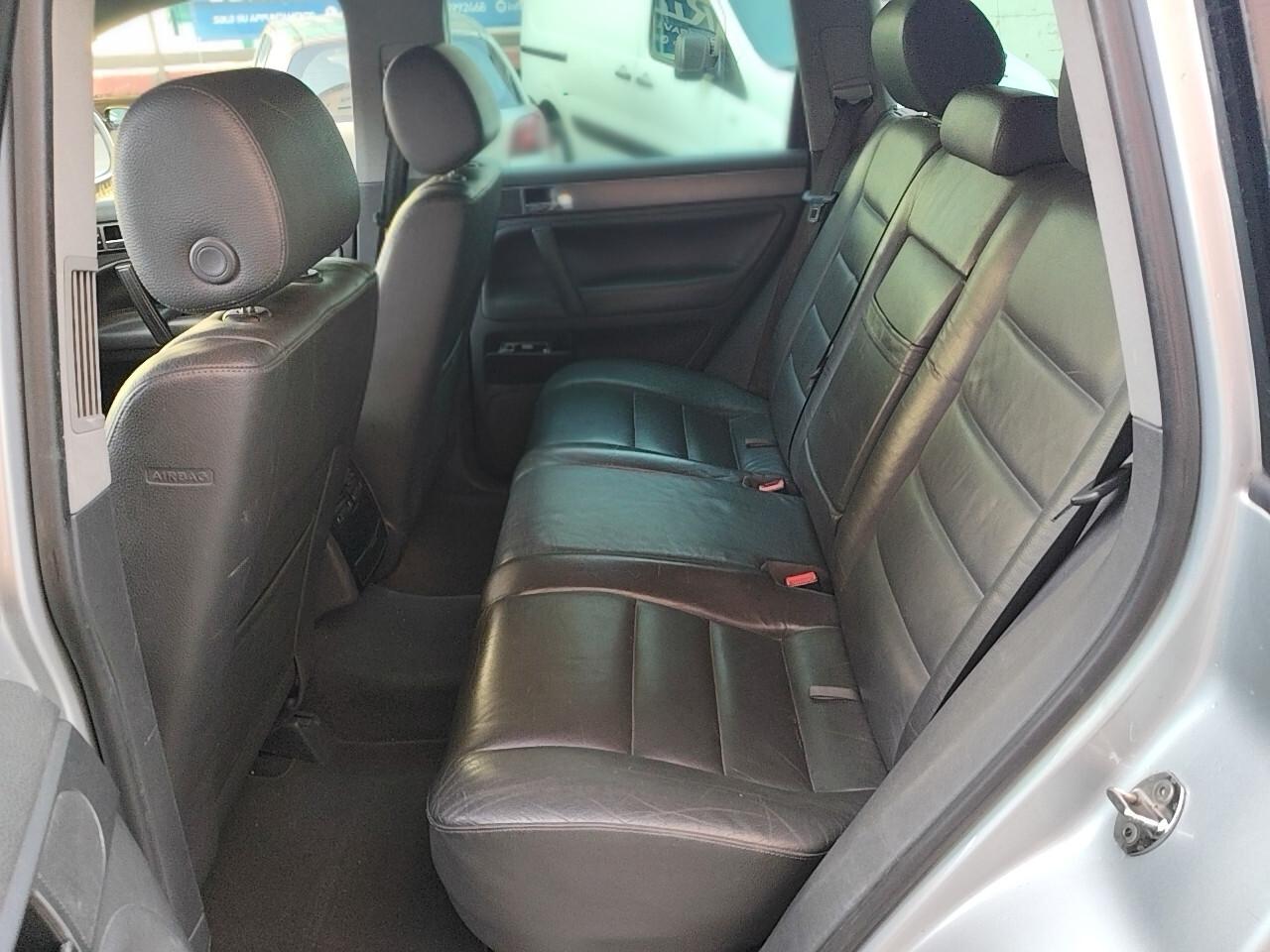 Volkswagen Touareg 2.5 R5 TDI Tip Exclusive