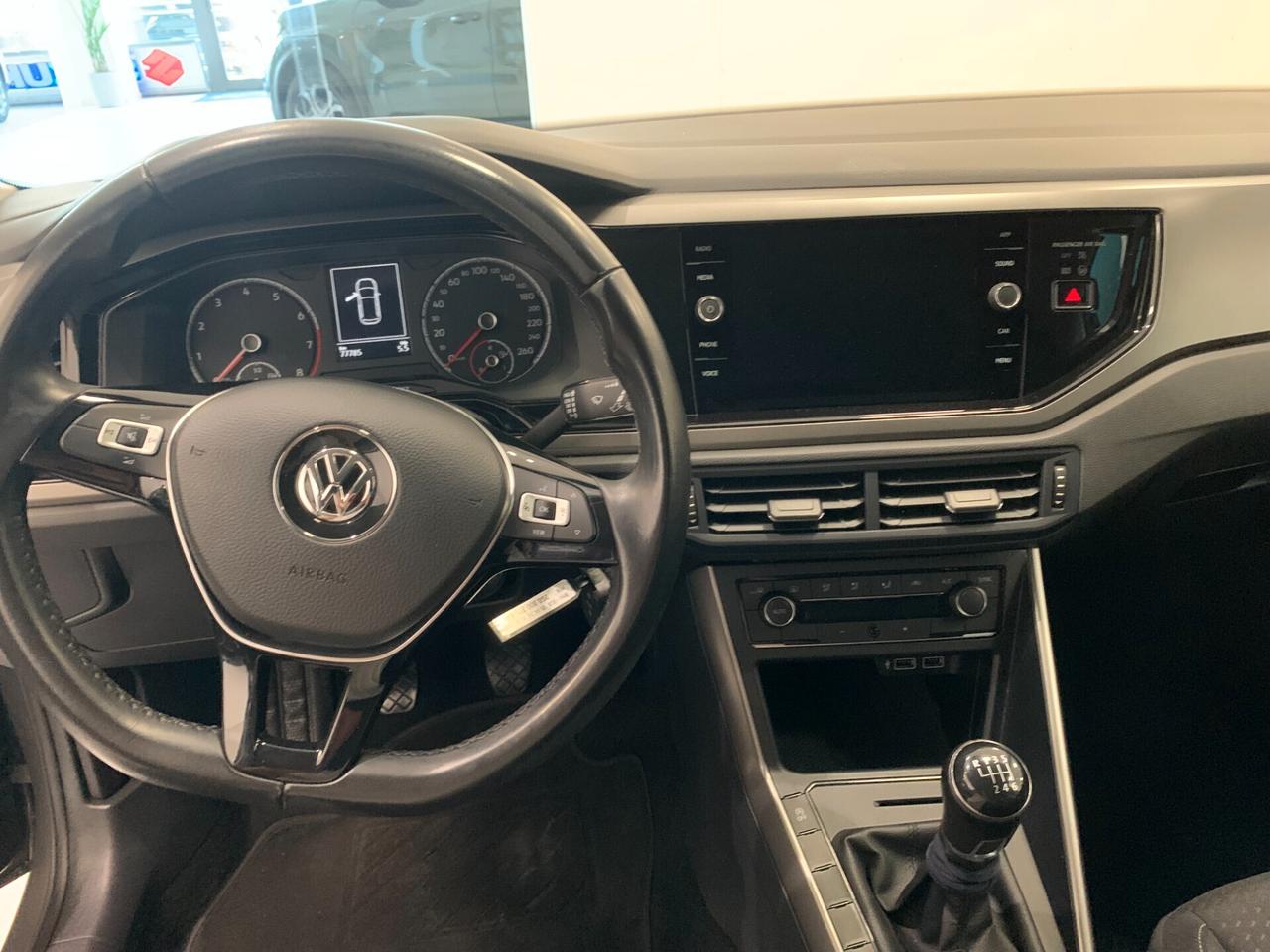 VOLKSWAGEN POLO 1.0 B/MET. - OK NEOPATENTATI