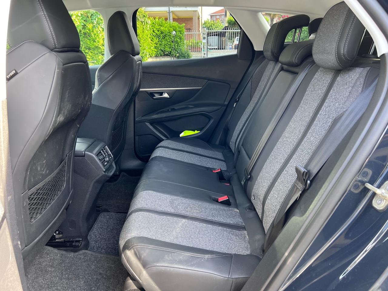 Peugeot 3008 Allure 1.6 Blue HDI 120