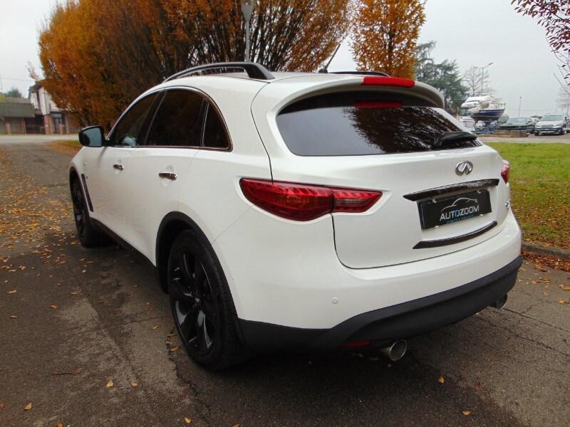 INFINITI QX70 3.0 diesel V6 AT S Premium