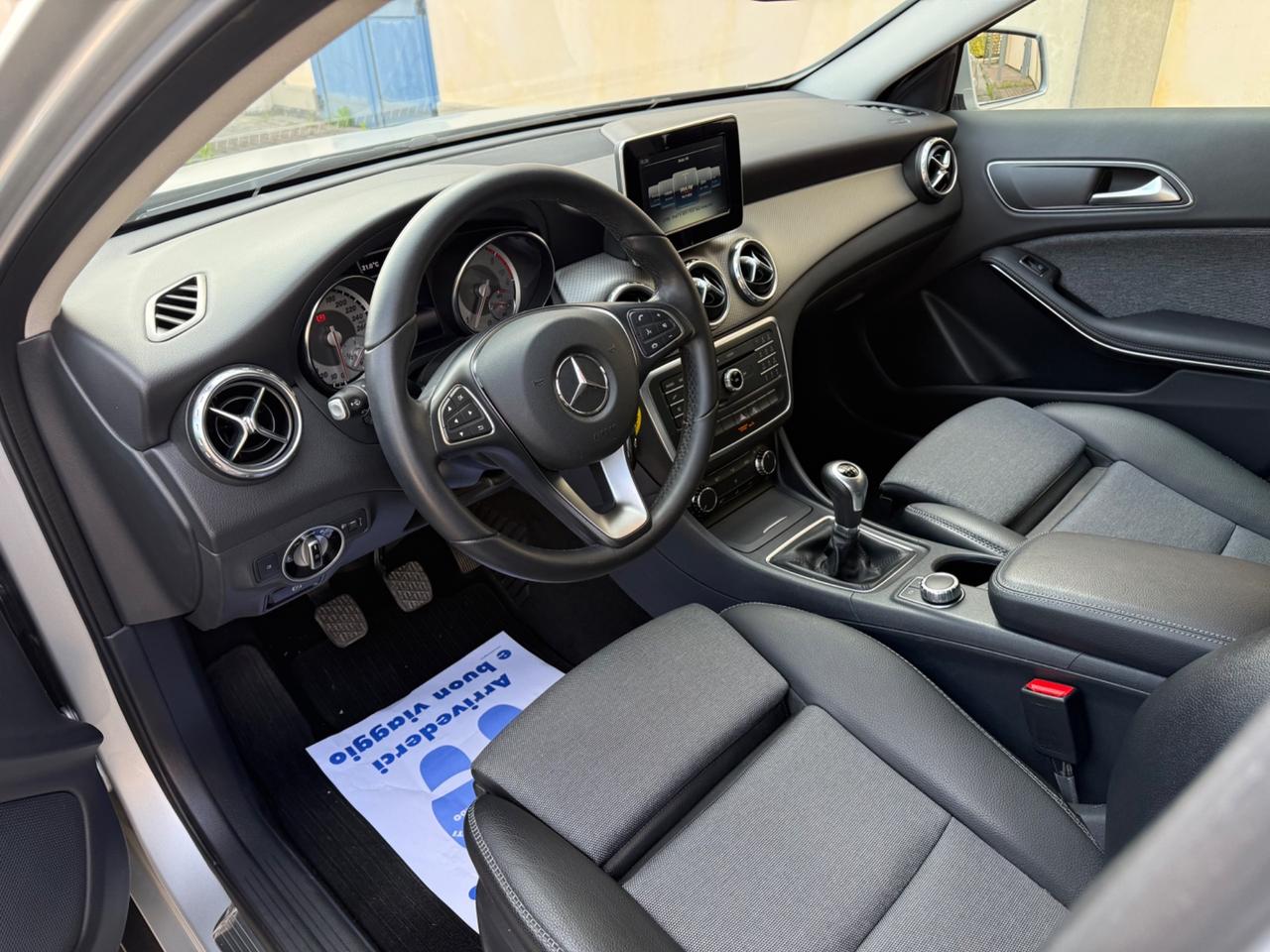Mercedes-benz GLA 200 d Business