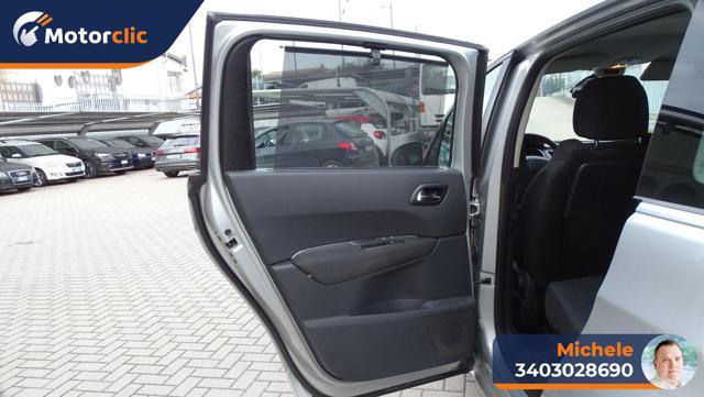 PEUGEOT 5008 1.6 HDi 112CV Allure