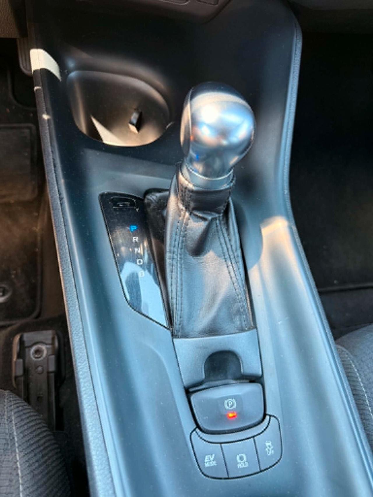 Toyota C-HR 1.8 Benz/Ibrida OK Neopatentato