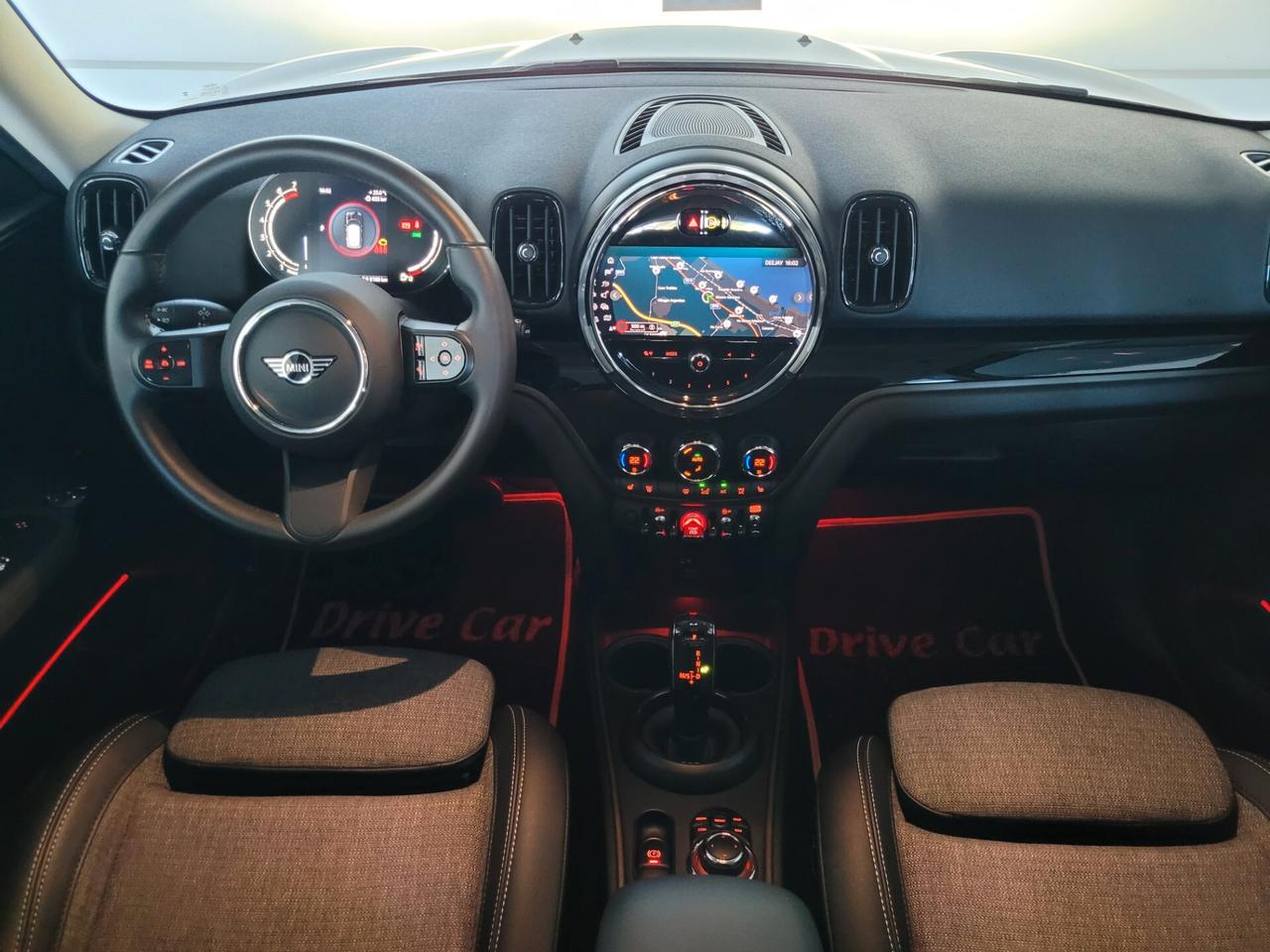 MINI Cooper Countryman STEPTRONIC LED NAVI PELLE COCKPIT APPLE CAR PLAY