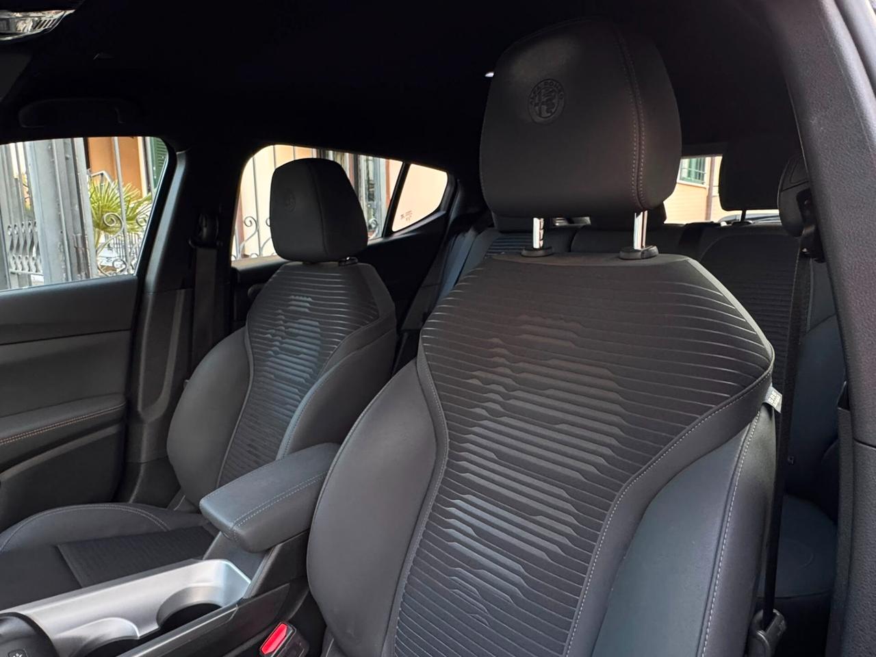 Alfa Romeo Tonale 1.6 diesel 130 CV TCT6 Veloce