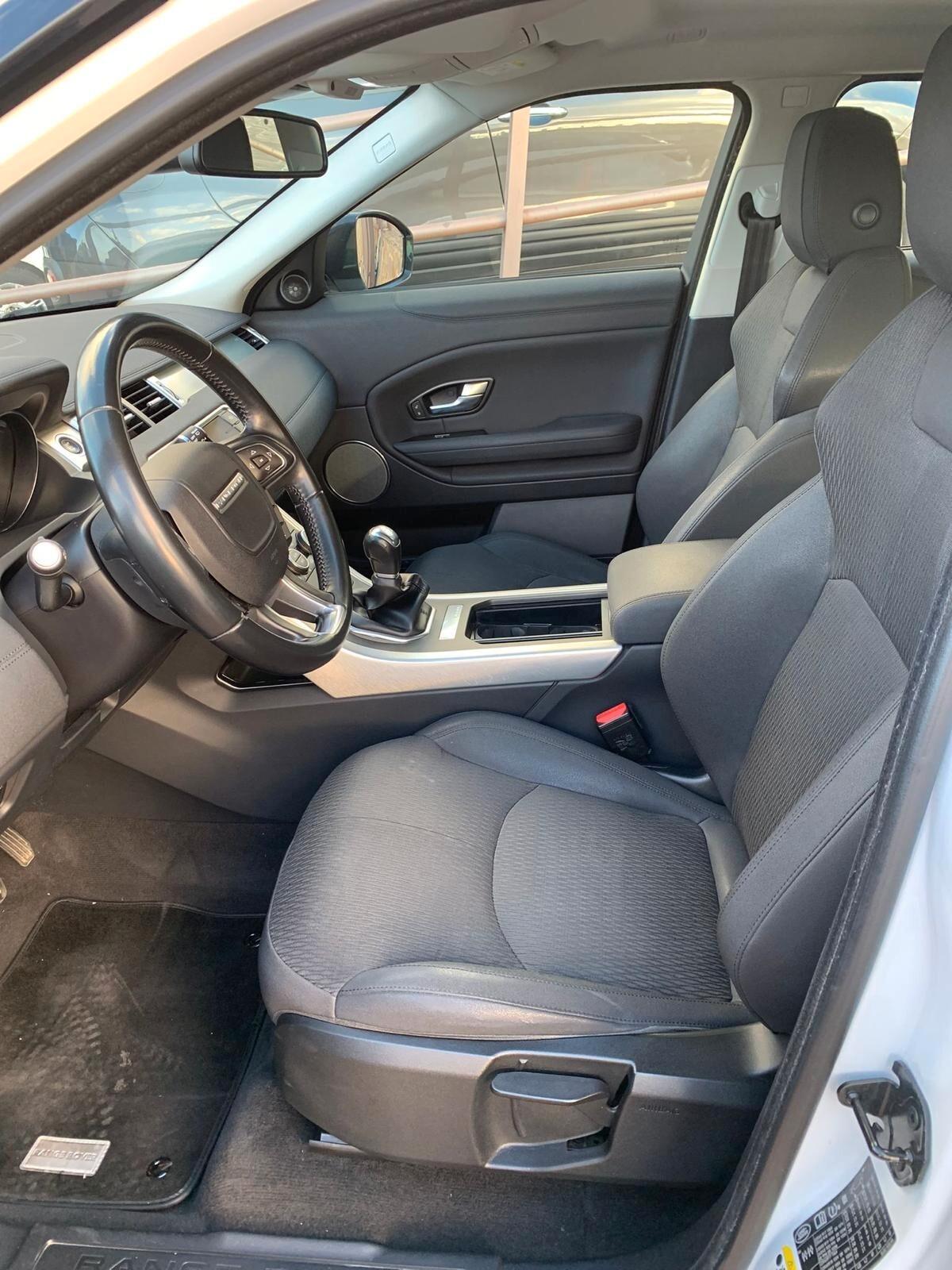 Land Rover Range Evoque 2.0 eD4 5p. Pure