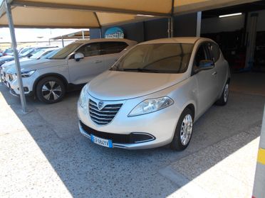 Lancia Ypsilon 1.2 69 CV 5 porte S&S Platinum