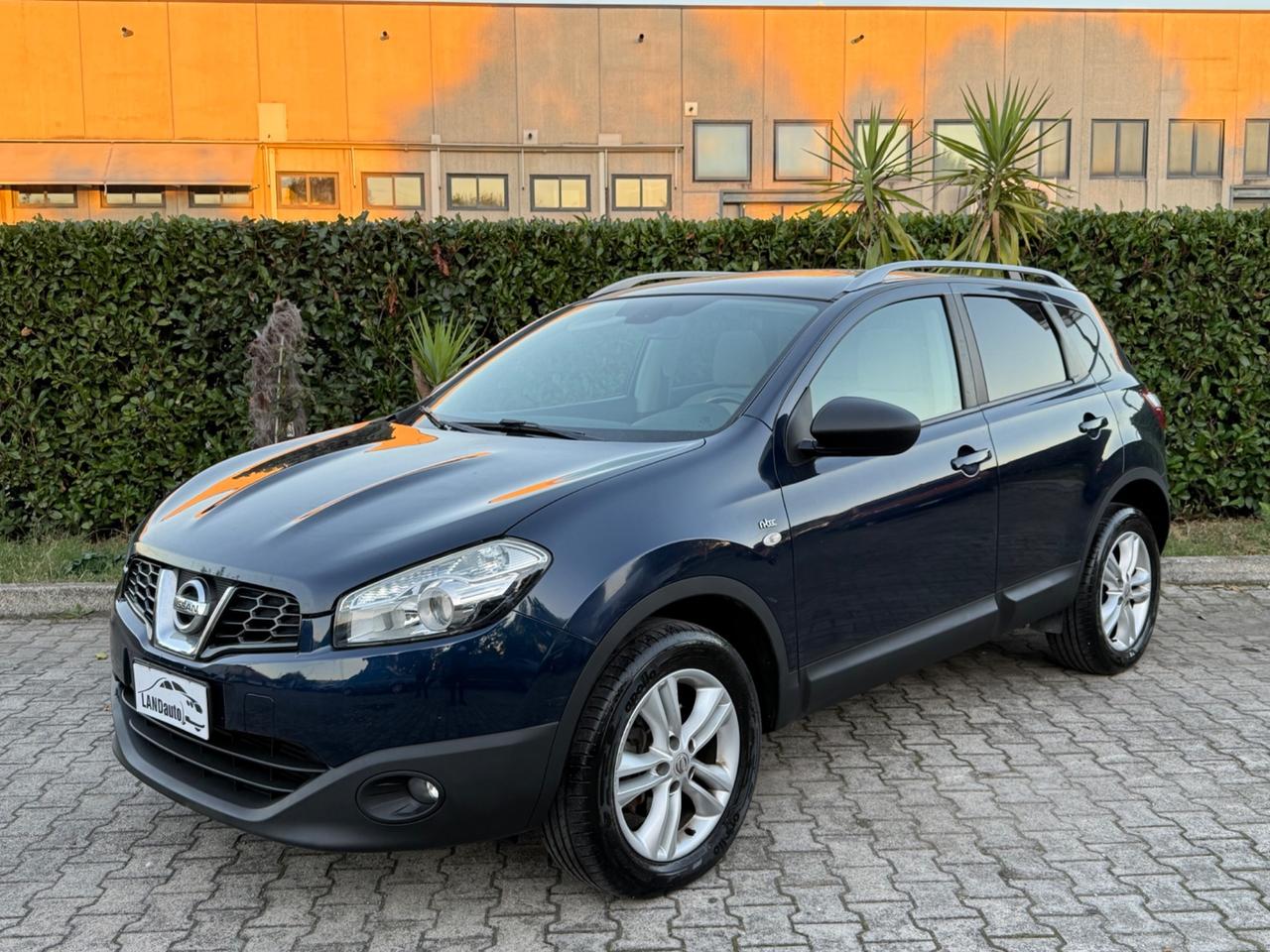 Nissan Qashqai 2.0 dCi NAVI TETTO PANORAMICO