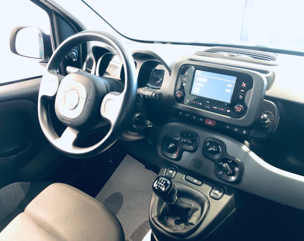 Fiat Panda Hybrid City Life bianca neopante