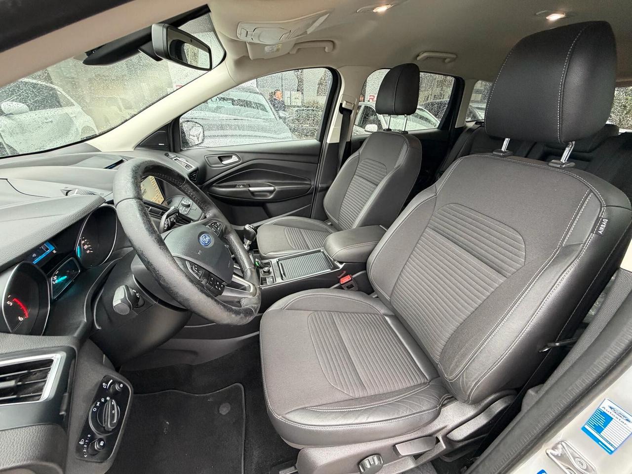 Ford Kuga 2.0 TDCI 150 CV S&S 4WD Titanium