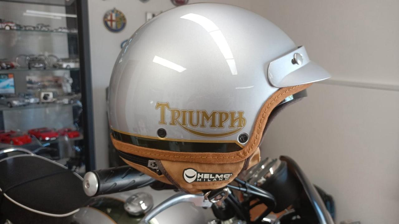 Triumph Bonneville t 100 110 nniversary solo 2000 km