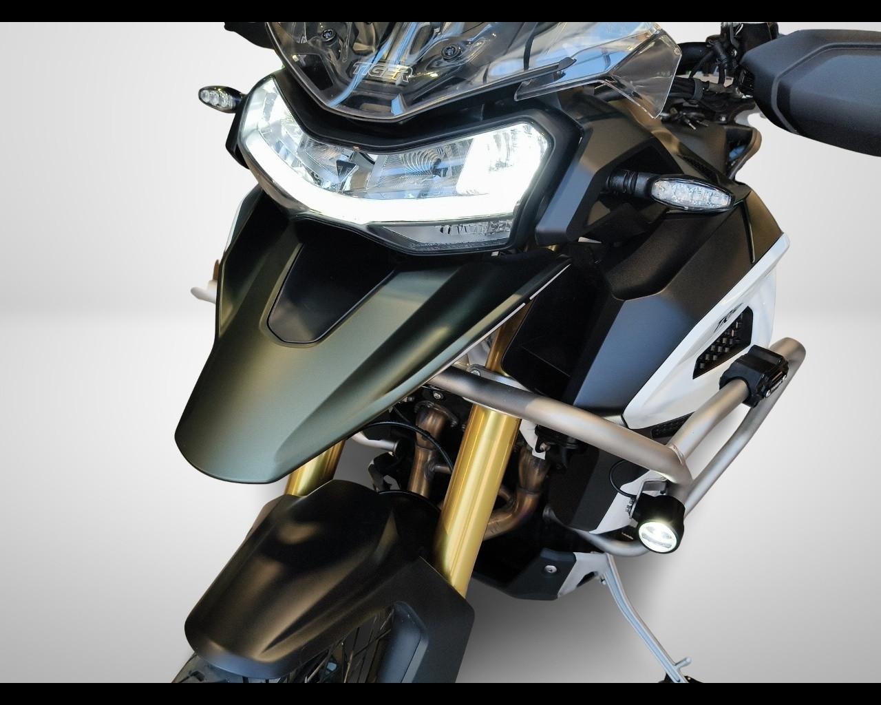 TRIUMPH Tiger 1200 - Rally Explorer