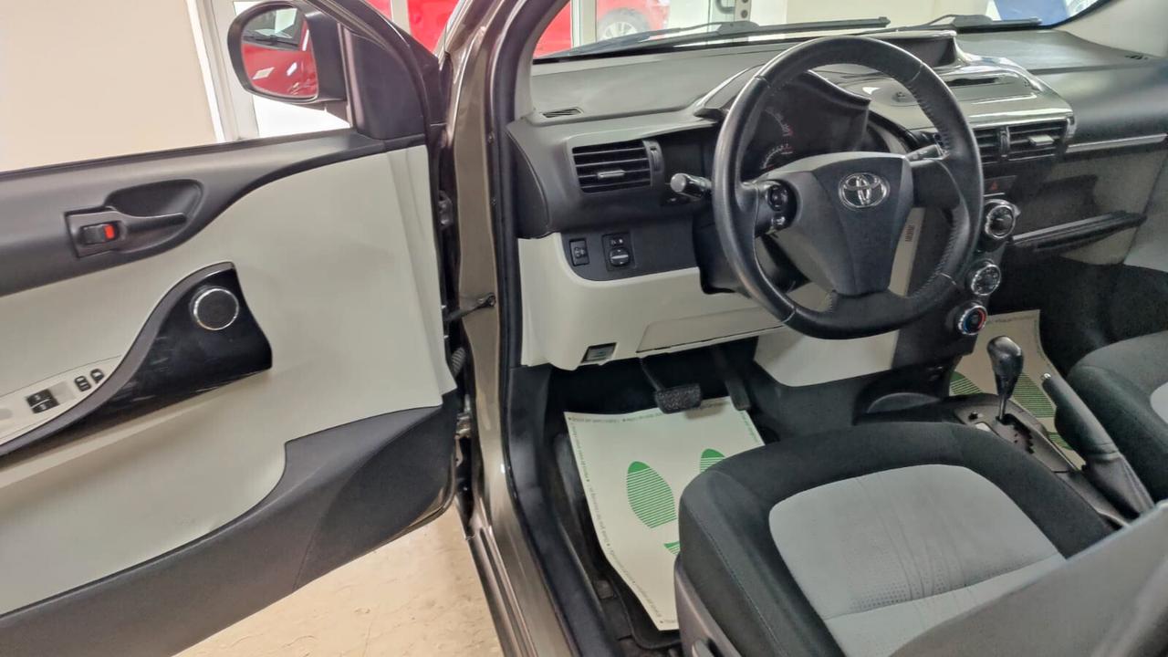 Toyota iQ 1.0 CVT Cambio Automatico