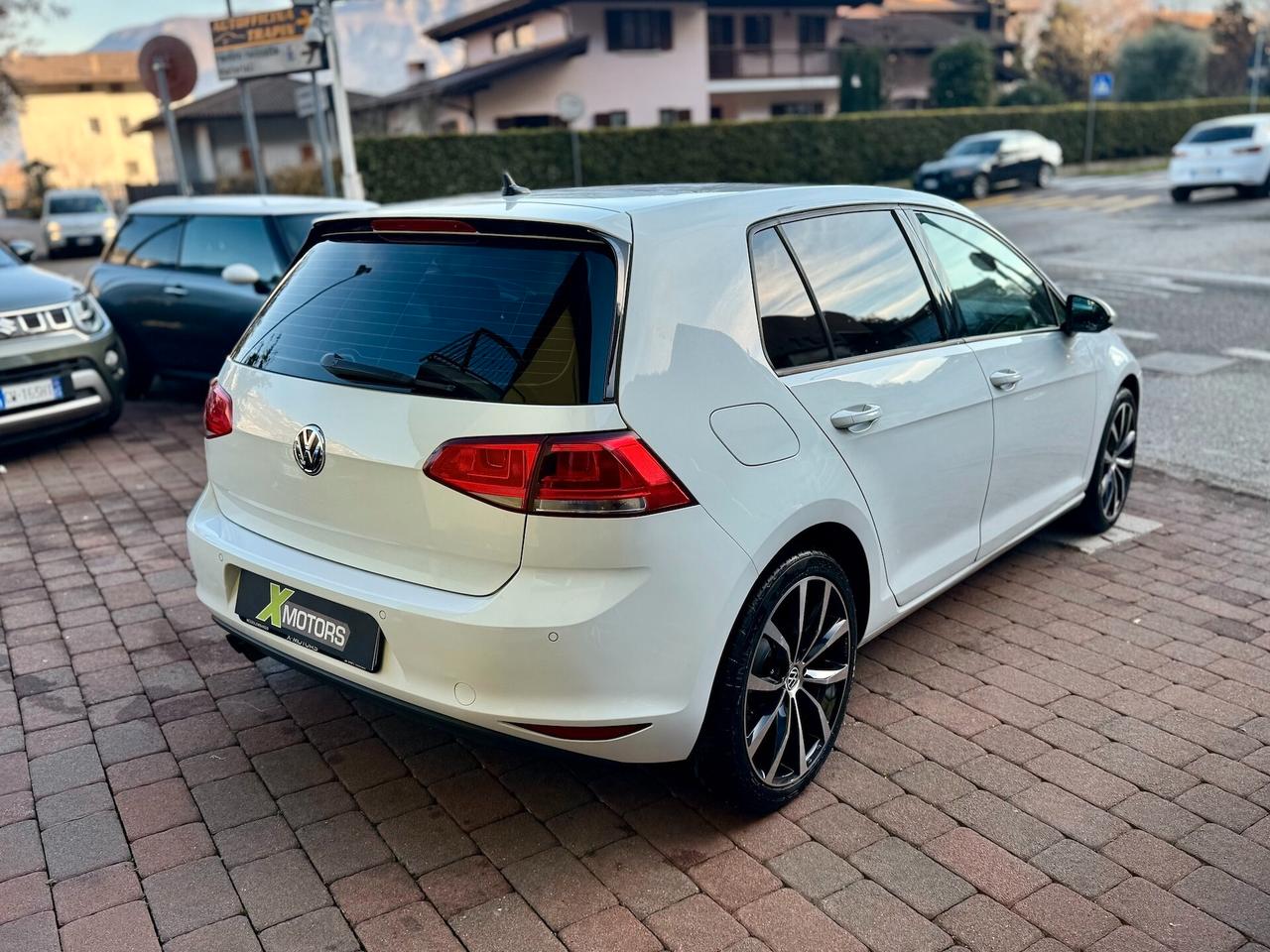 Volkswagen Golf 2.0 TDI 5p. Highline BlueMotion Technology