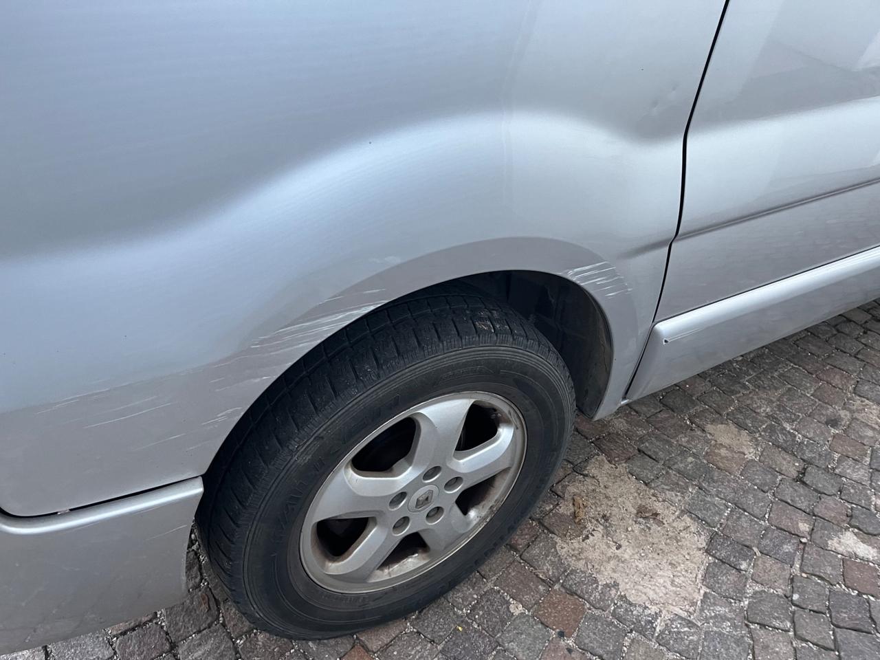 Renault Trafic T27 2.0 dCi/90 PC-TN Passenger Confort