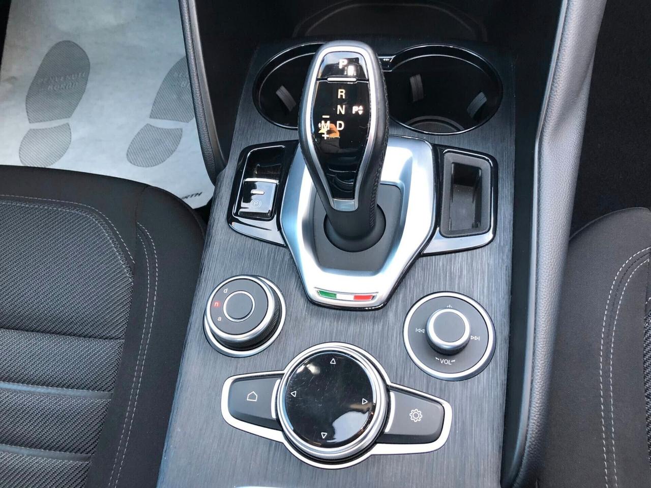 Alfa Romeo Giulia 2.2 Tdi 160 CV AT8 2022