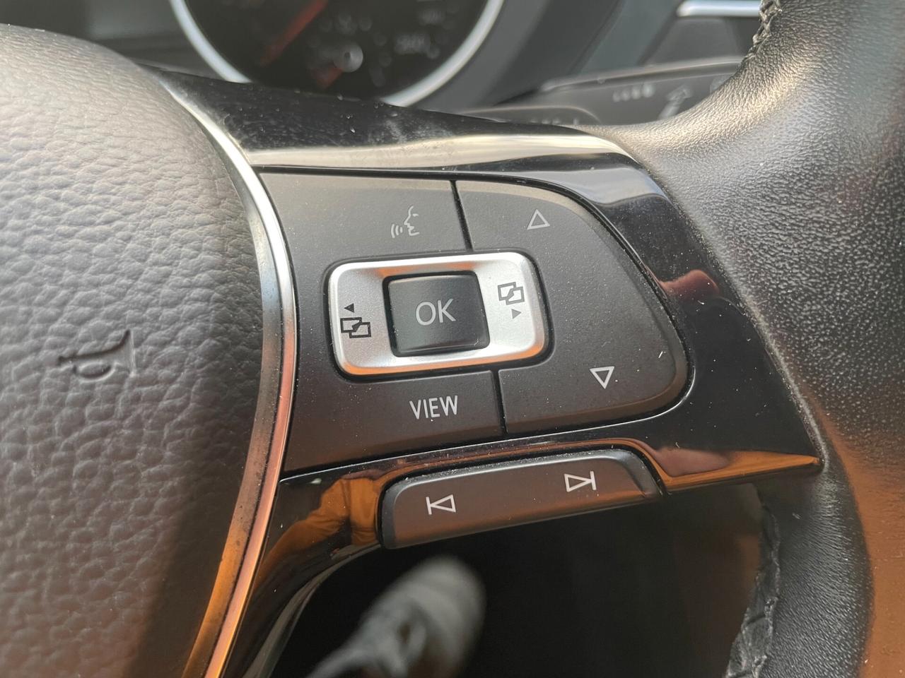 Volkswagen Tiguan 2.0 TDI SCR DSG Business BlueMotion Technology