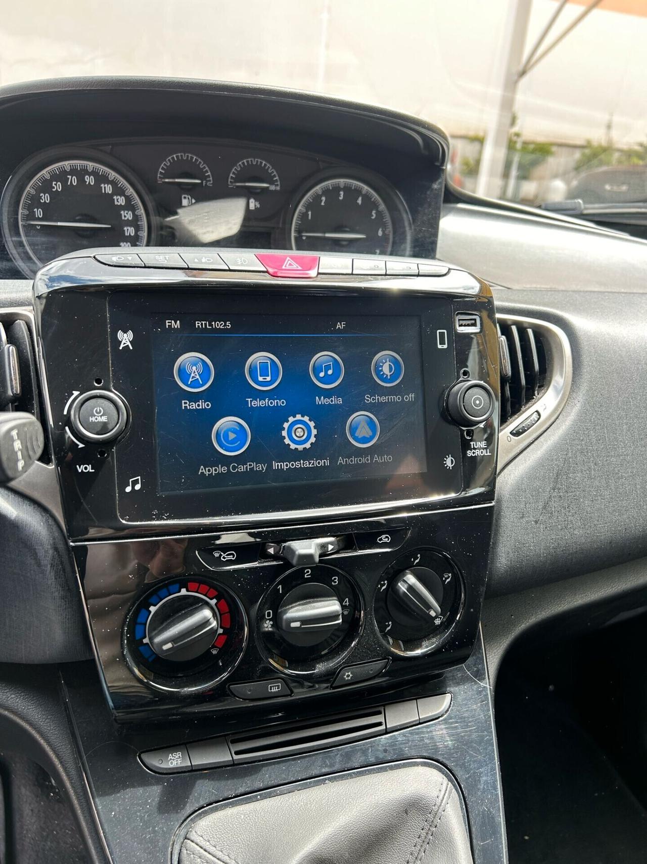Lancia Ypsilon HYBRID *ANTICIPO 0* 219€ AL MESE