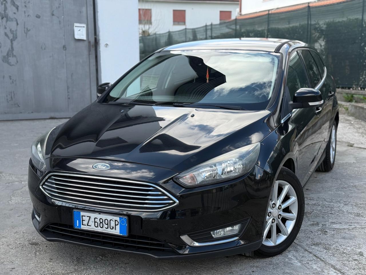 Ford Focus 1.5 TDCi TITANIUM NEOPAT. 2015 EURO 6
